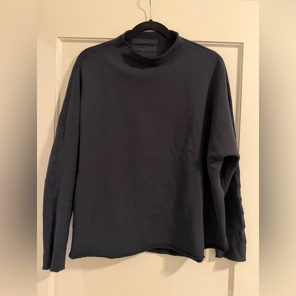 Frank and Eileen Effie long sleeve funnel neck caplet size small